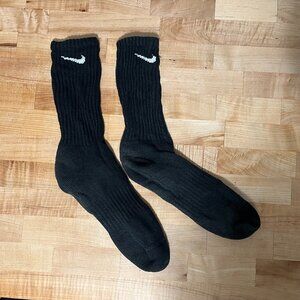 Men's Used Large Size 8-12 Cushioned Black Crew Socks